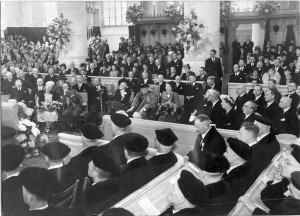 Publiek bij de erepromotie van Winston Churchill, 10 mei 1946.